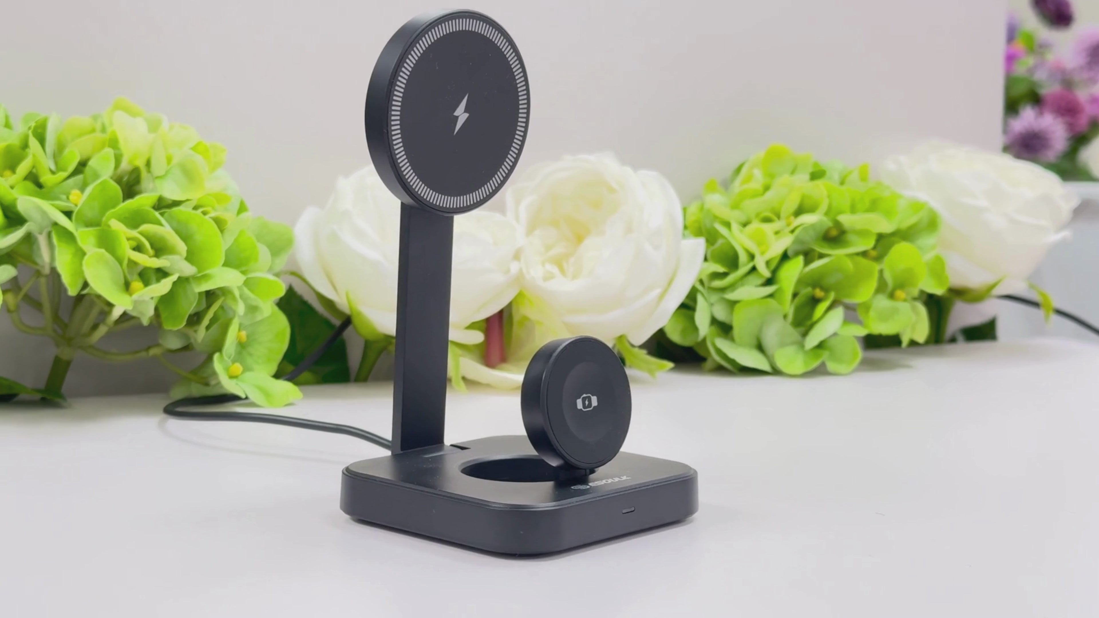 Esoulk 2-in-1 Foldable Magnetic Wireless Charger for Phone and Smart Watch.