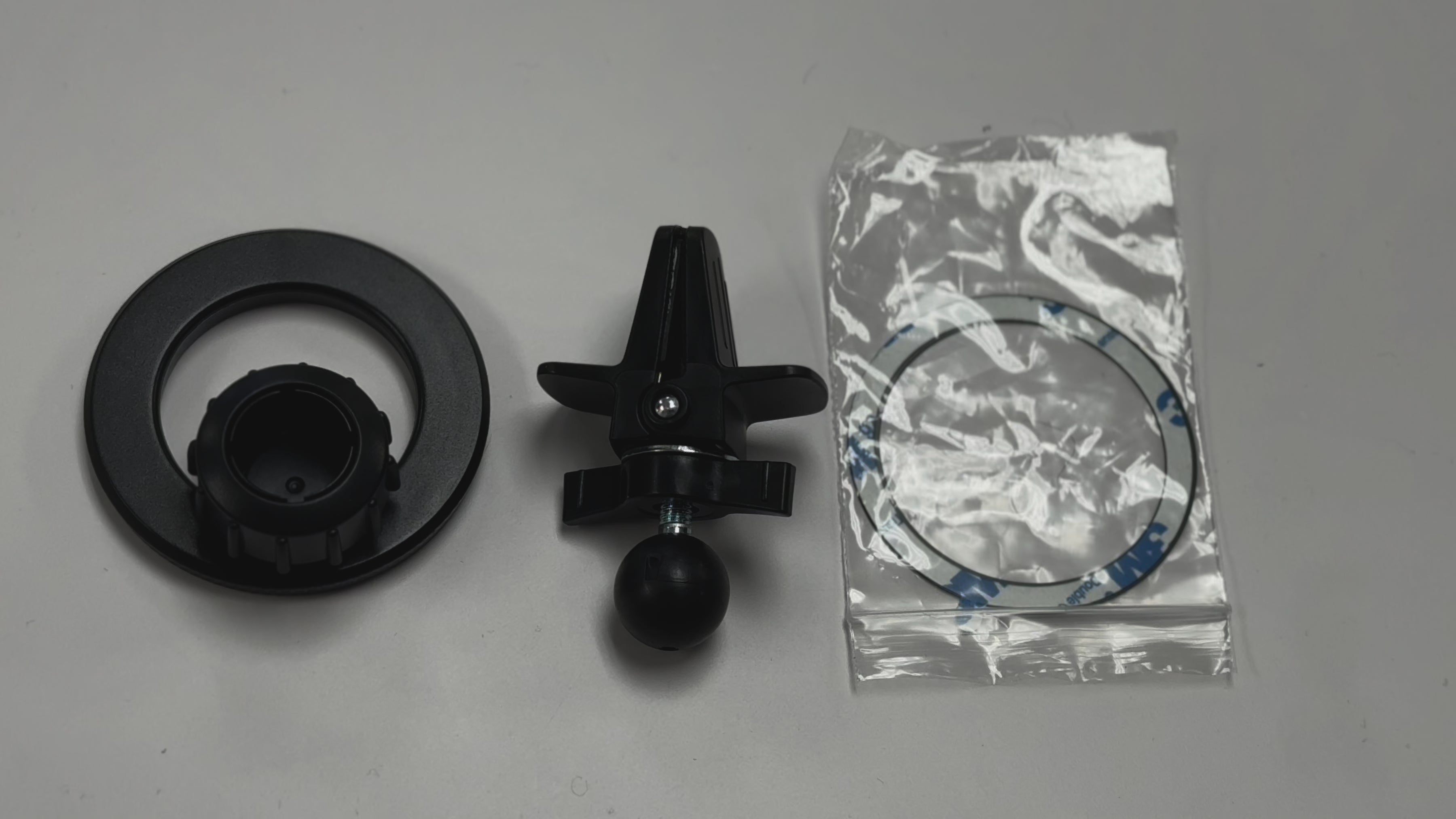 Esoulk Air Vent Magnetic Car Holder for iPhone models and Android devices.