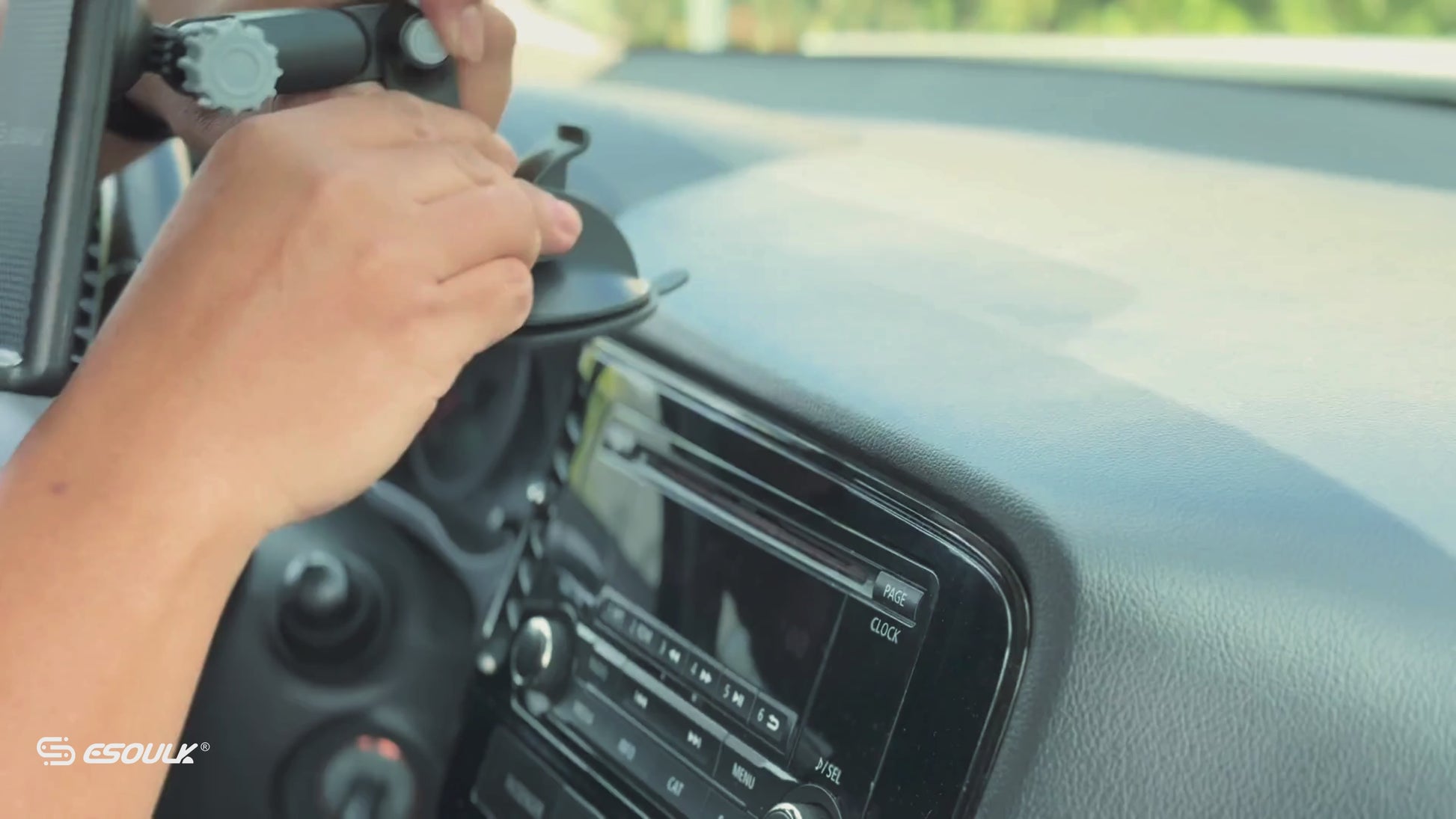Esoulk Universal Car Holder for Tablet & Smartphone – Versatile, Adjustable, and Built for All Devices.